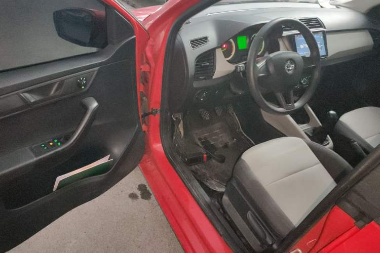 Used Skoda Fabia 2017 1.4L Manual Enjoy Edition