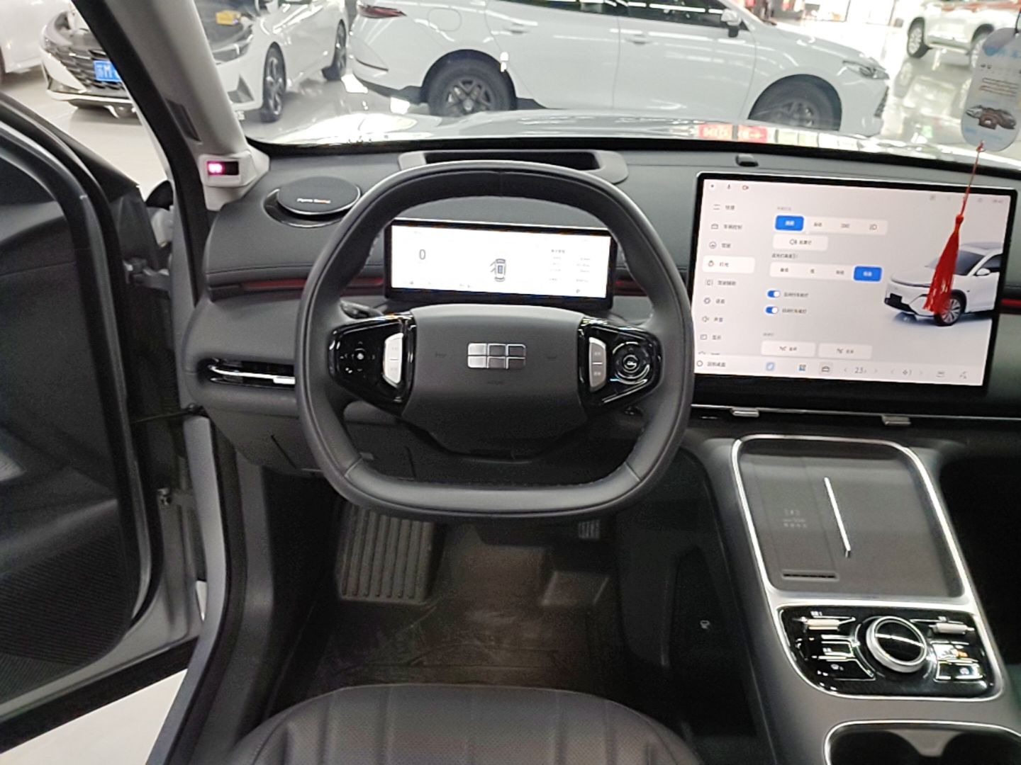 Geely Galaxy Xingjian 7 EM-i 2026 Model 135km Starship Version — снимка 13