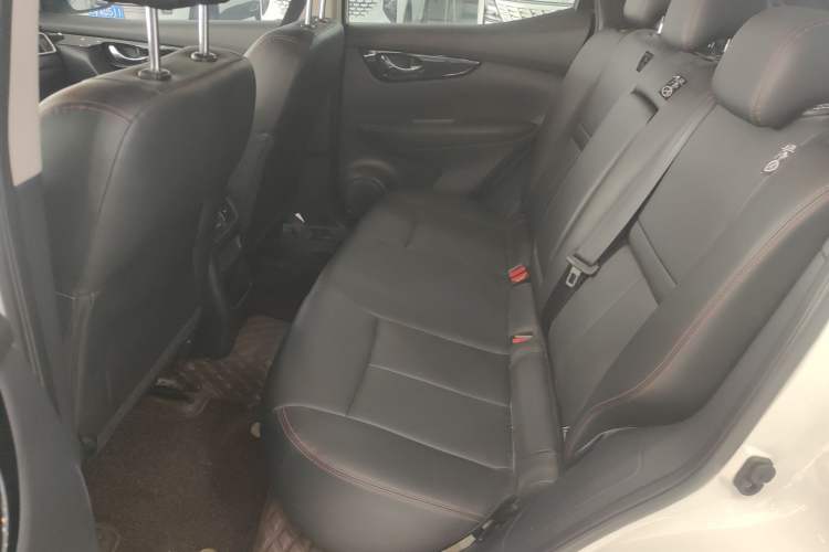 Used Nissan Qashqai 2023 Classic 2.0L CVT XV Comfort Edition
