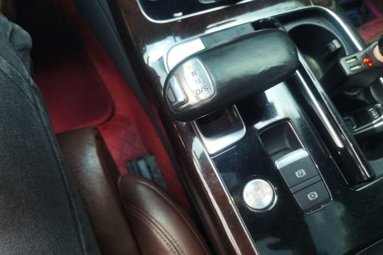 Used Audi A8 2013 A8L 45 TFSI quattro Comfort model