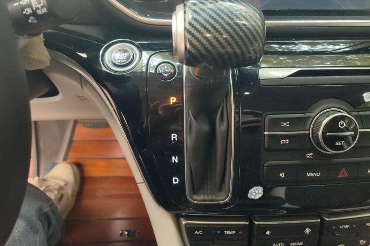 Used GAC Trumpchi M8 2018 320T Luxury Edition
