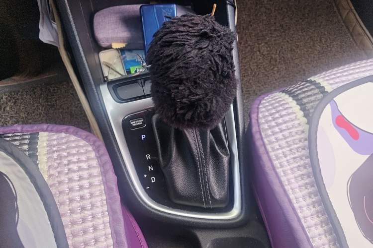 Used Hyundai Celesta 2018 1.6L Automatic GL Enjoyment Version China V Standard Gear Lever