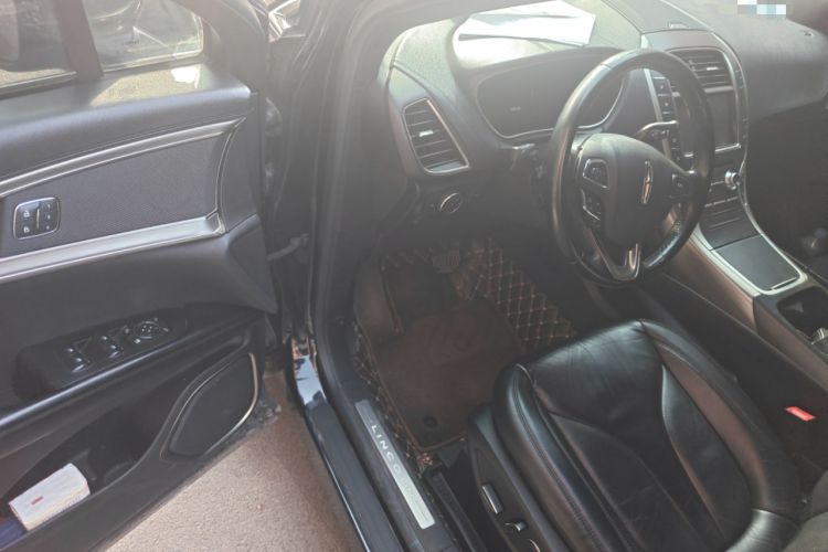 Used Lincoln MKX 2017 2.0T Two-Wheel Drive Deluxe Edition Driver Seat