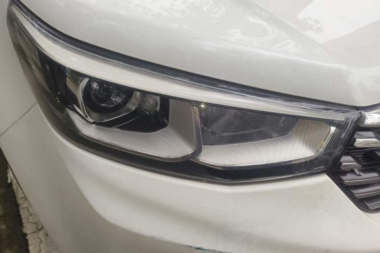 Used CHANGAN CS55 2018 1.5T Manual Colorful Model China V Standard Right Front Headlight