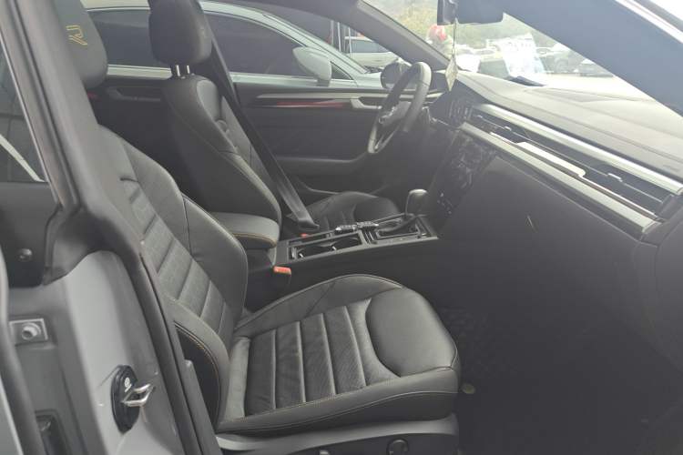 Used Volkswagen FAW-Volkswagen CC 2024 380TSI Striking All-Encompassing Edition