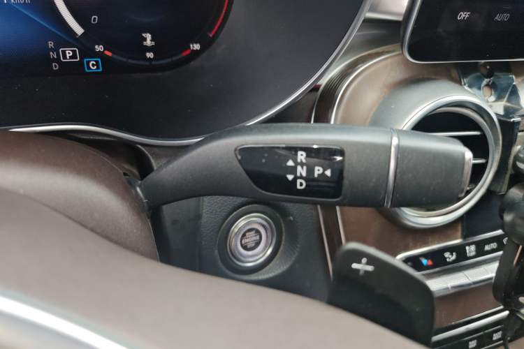 Used Mercedes-Benz GLC 2020 Facelift GLC 300 L 4MATIC Dynamic Edition
