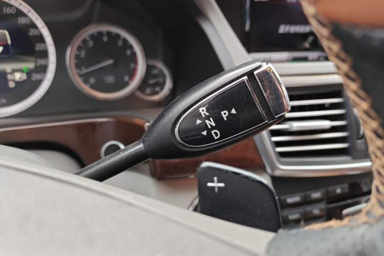 Used Mercedes-Benz E-Class 2013 E 260 L CGI Elegant Model