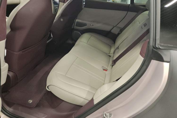 Used Xiaomi Auto YU7 2025 Ultra-Long Range High-Performance All-Wheel-Drive Max Edition