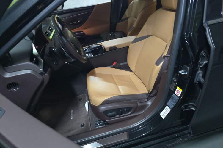 Used Lexus ES 2018 300h Premier Edition China V Standard