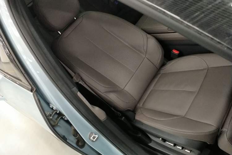 Used Nio ES7 2022 75 kWh Right Front Seat