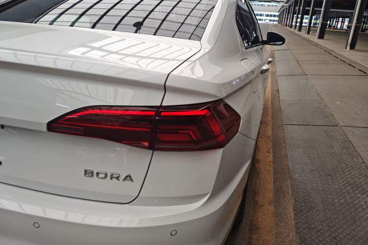 Used Volkswagen Bora 2021 1.5L Automatic Elite Smart Connect Edition