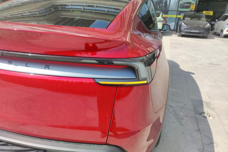 Used Tesla Model Y 2026 Facelifted Long-Range Rear-Drive Model