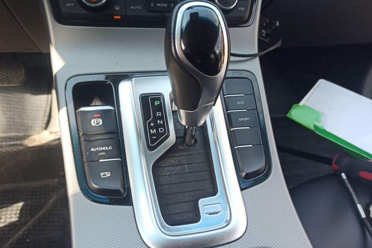 Used Geely Auto Emgrand GL 2017 1.8L DCT Elite Model Gear Lever