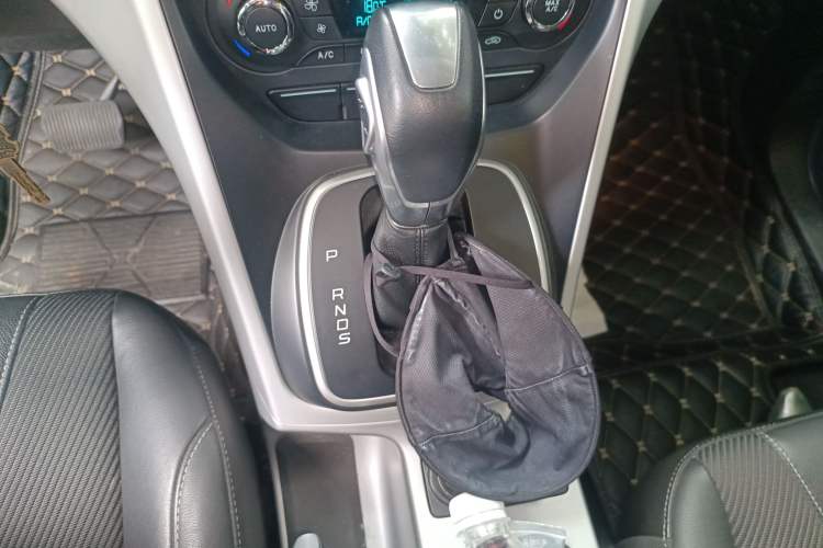 Used Ford Kuga 2015 1.5L GTDi Two-Wheel Drive Fashion Edition
