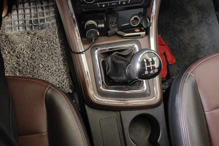 Used Lifan Auto Myway 2016 1.5L Manual Elite Version Gear Lever