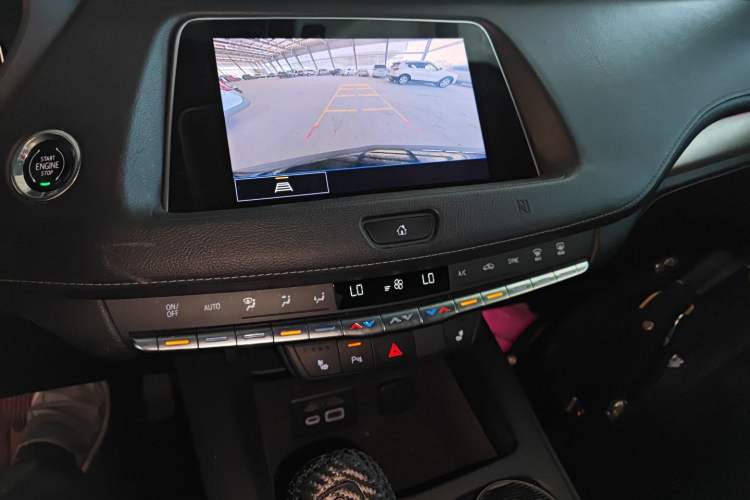 Used Cadillac XT4 2021 28T Two-Wheel Drive Leading Version Audio And AC Panel