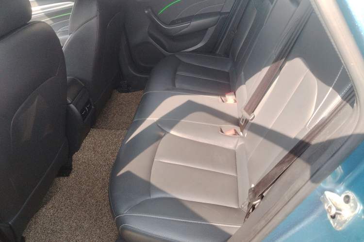 Used Roewe i6 2020 PLUS 1.6L CVT 4G Connected Glory Flagship Edition