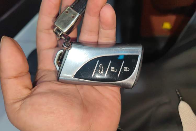 Used Lexus ES 2022 200 Excellence Edition
