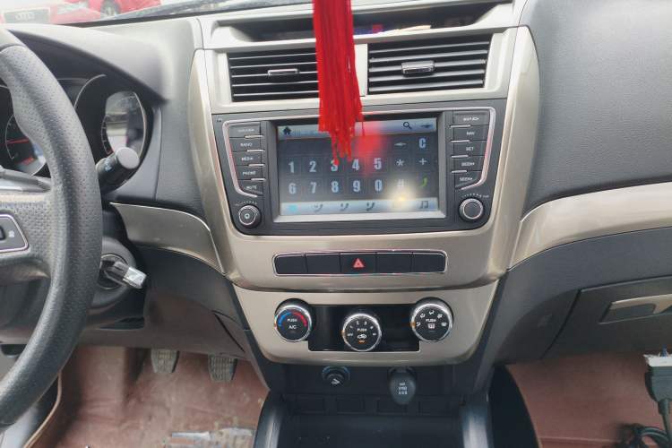 Used Geely Auto GX7 2015 Classic Edition 1.8L Manual Elite Model China V Standard
