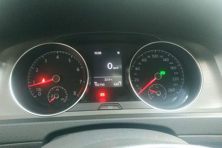 Used Volkswagen Golf 2016 230TSI Automatic Luxury Version