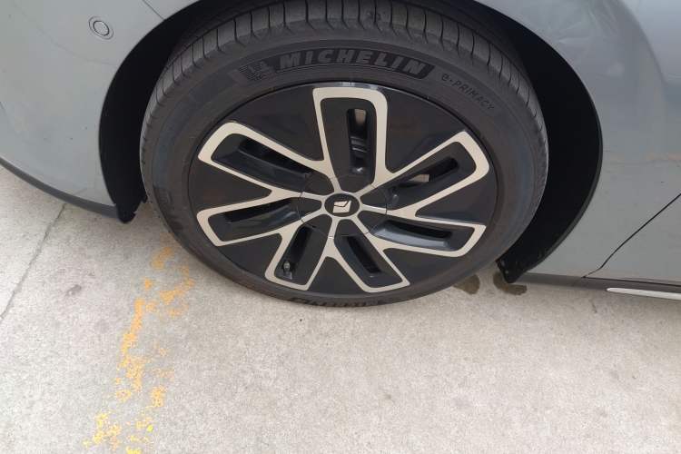 Used Baojun Enjoy 2025 All-Electric 600km Luxury Edition
