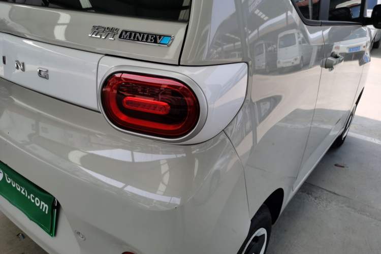 Used Wuling Hongguang MINIEV 2024 3rd Generation 215km Youth Edition