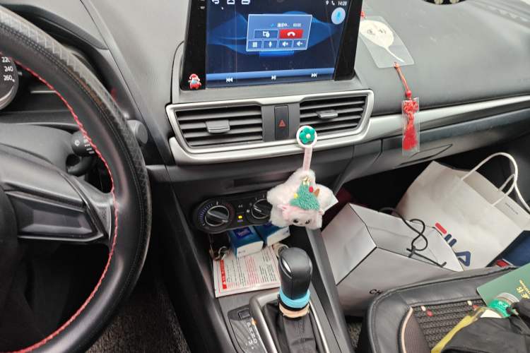 Used Mazda Mazda 3 Axela 2019 Cloud-Controlled Version Sedan 1.5L Automatic Comfort Trim China VI Standard
