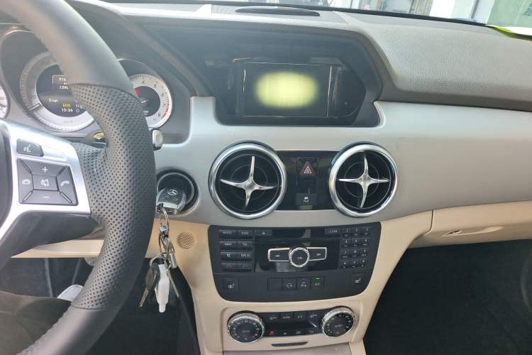 Used Mercedes-Benz GLK-Class 2015 GLK 260 4MATIC Fashion Edition Ultimate Version