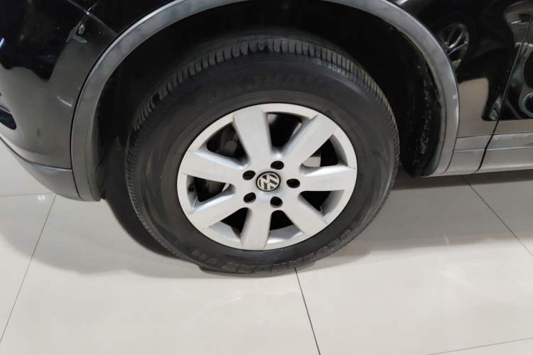 Used Volkswagen Touareg 2014 3.0 TSI New Edition
