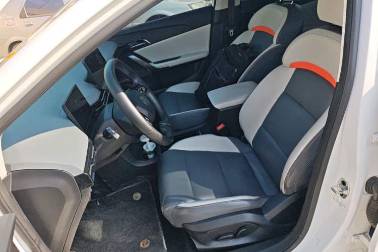 Used MG 4 EV 2023 415 km Range Sea-Faring Champion Edition