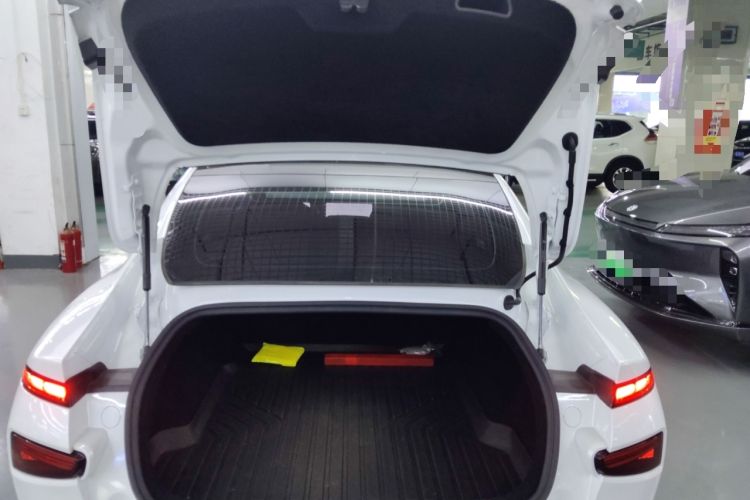 Used XPeng P7 2022 670N+