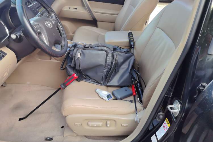 Used Toyota Highlander 2009 2.7L Two-Wheel Drive 7-Seater Luxury Edition