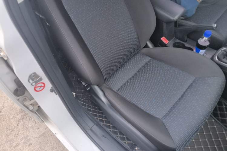 Used Bestune B30 2016 1.6L manual luxury version
