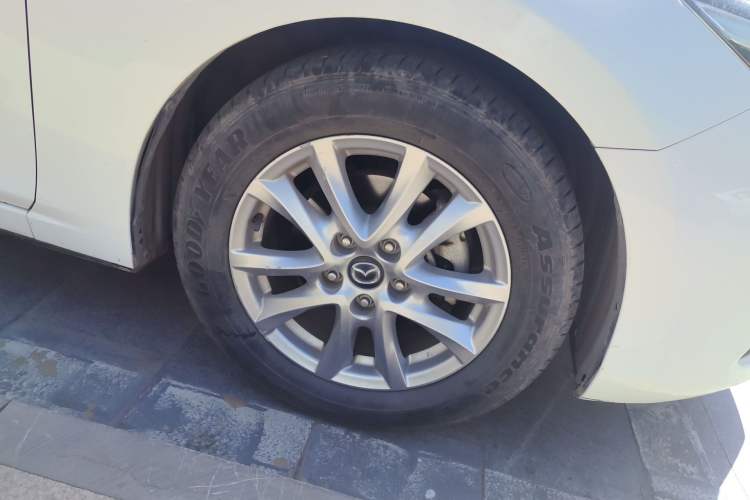 Used Mazda 3 Axela 2017 Sedan 1.5L Automatic Comfort Model Emission Standard China V