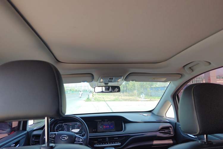 Used GAC Trumpchi M6 2021 270T DCT Luxury Edition (7-seater) Headliner