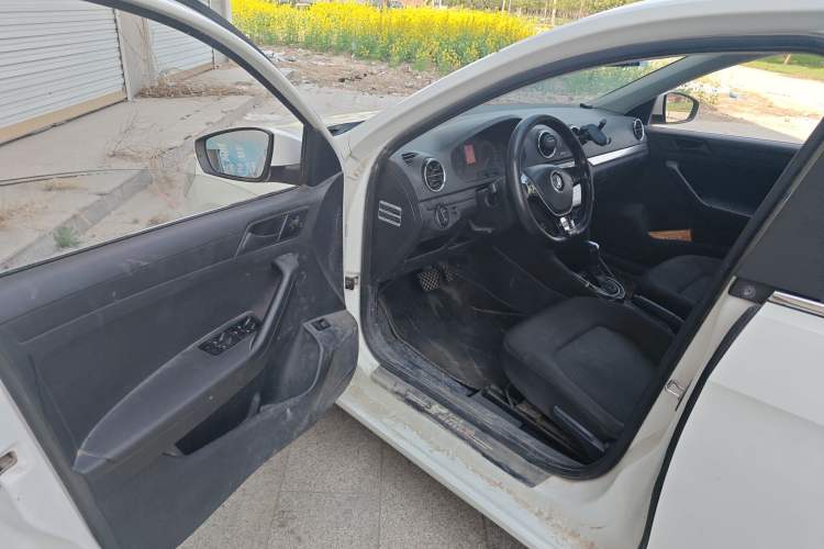 Used Volkswagen Jetta 2017 1.5L Automatic Fashion Model