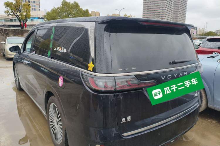 Used VOYAH Dream 2025 PHEV Four-Wheel-Drive Flagship Kunpeng Edition
