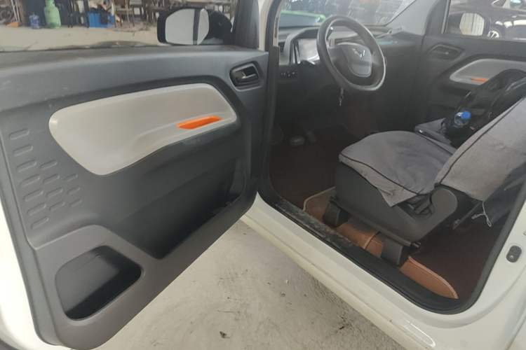 Used Wuling Hongguang MINIEV 2021 Macaron Fashion Model Lithium Iron Phosphate