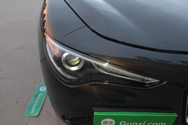 Used Alfa Romeo Stelvio 2017 2.0T 200HP Elite Edition