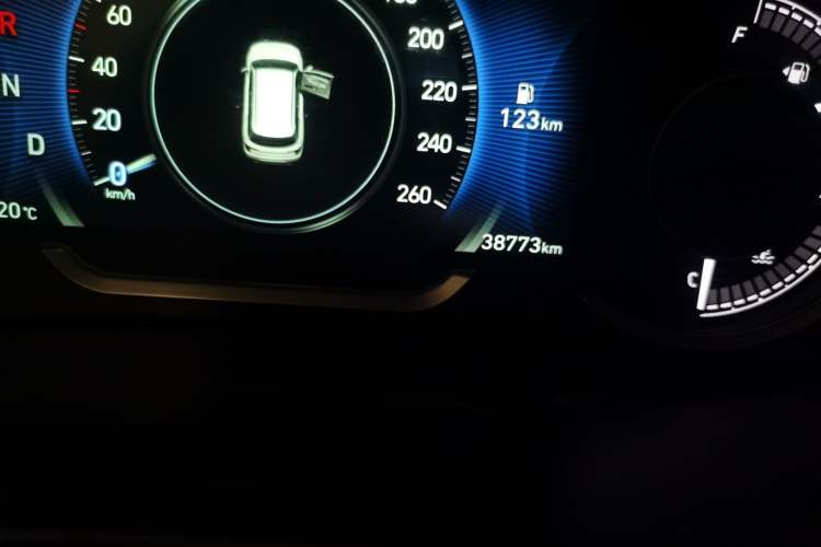 Used Hyundai Santa Fe 2020 380 TGDi Automatic Two-Wheel Drive GLS Luxury Edition Odometer Close Up