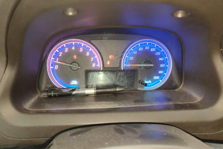 Used Baojun 730 2014 1.5L manual Comfort version 7 seats Instrument Cluster