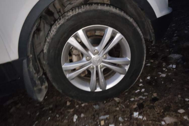 Used HYOSOW S3 2015 1.5L Luxury Model China V Standard