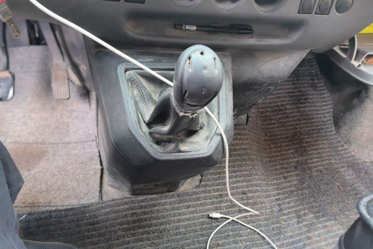 Used JMC Transit 2017 2.8T Commercial Version Long Wheelbase Mid-Roof 6/7/8-Seater JX493