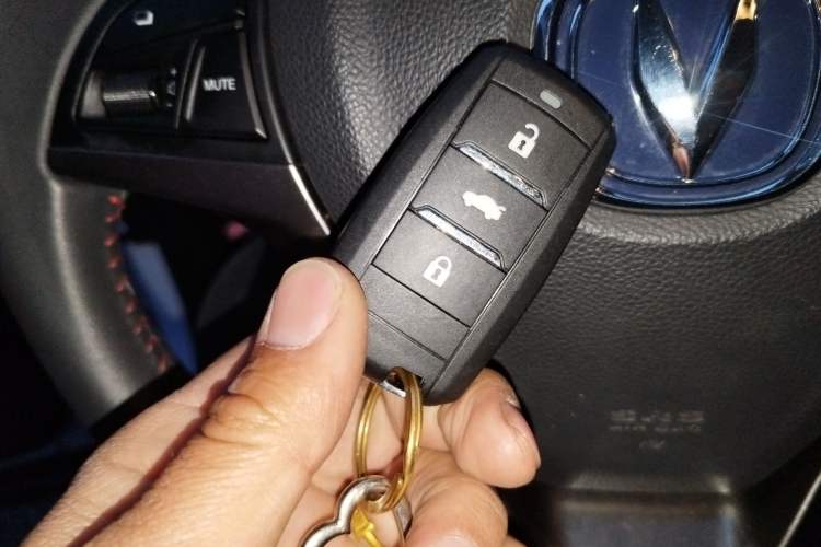 Used CHANGAN CS75 2017 Shangkui Edition 1.5T Automatic Fengyue Model Vehicle Key