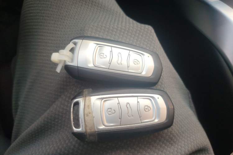 Used Geely Auto Emgrand X7 Sport 2022 1.8TD DCT Zhiya Trim Interior 1