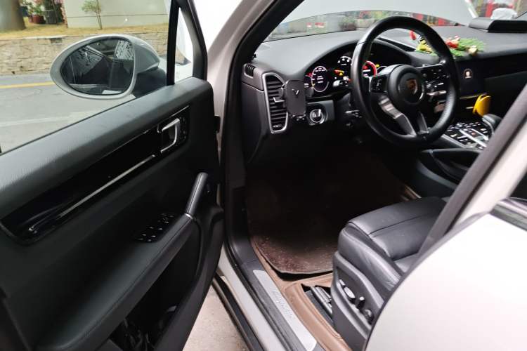 Used Porsche Cayenne E-Hybrid 2021 Cayenne E-Hybrid 2.0T