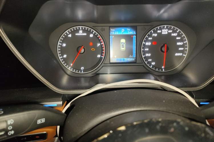 Used Zotye T700 2017 1.8T Dual-Clutch Luxury Model
