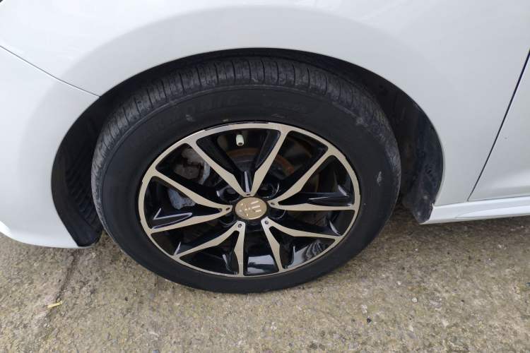 Used BYD Song MAX 2017 1.5T Automatic Smart Connect Prestige 7-Seater