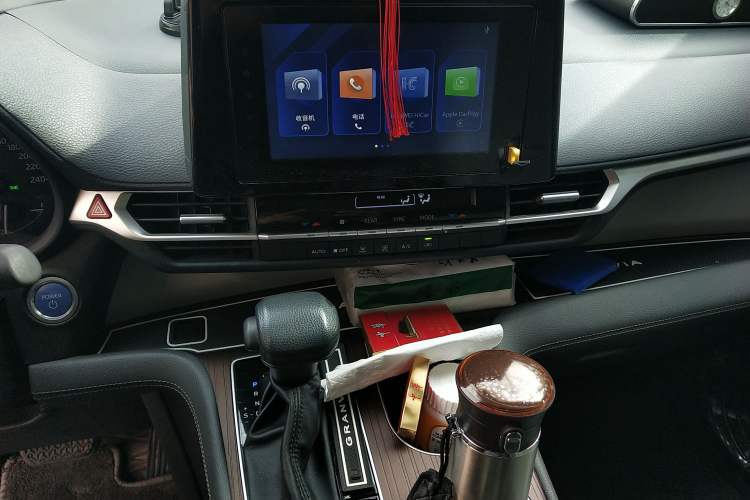 Used Toyota SIENNA 2023 2.5L Hybrid Comfort Edition