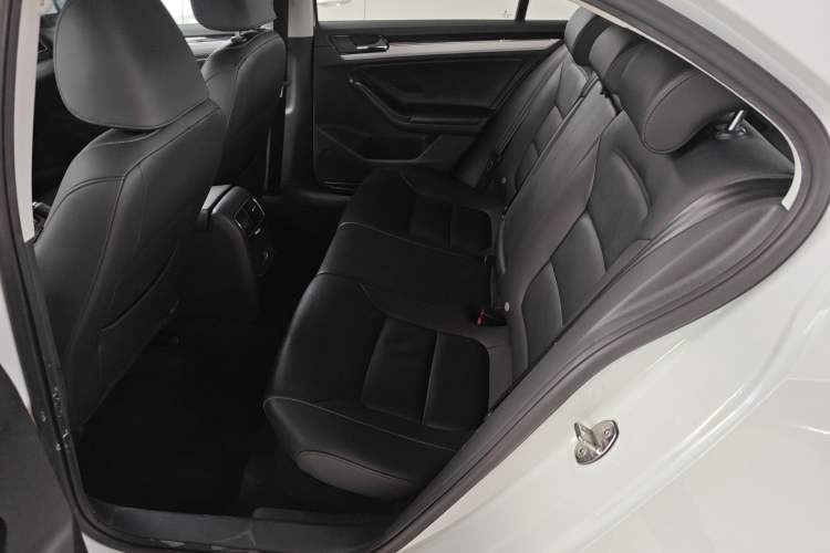 Used Volkswagen Sagitar 2018 280TSI DSG Comfort Model Left Rear Seat